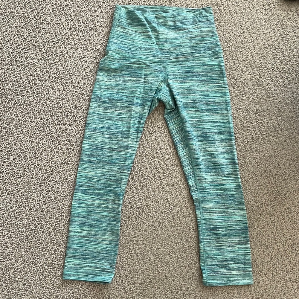 Lululemon Wunder Under legging, Size 4